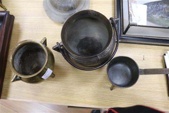 A skillet and two other pots largest diameter 18cm